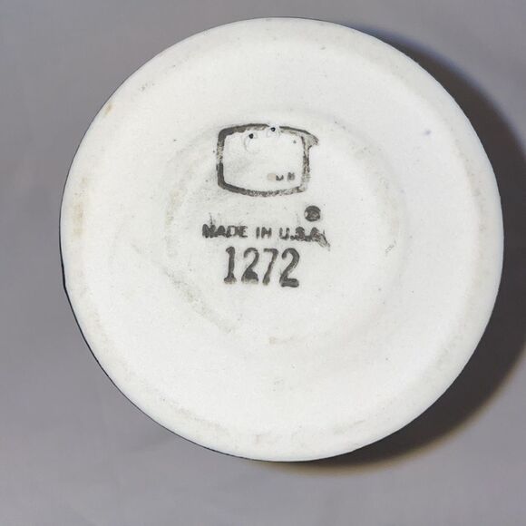 Ceramic mug, 6 inches tall, made I. The USA , in great condition. - Picture 4 of 4